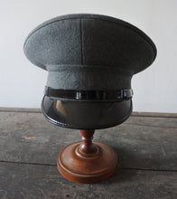 Carica l'immagine nel visualizzatore di Gallery, WW2 RIPRODUZIONE BERRETTO TESA MODELLO 1934 REGIO ESERCITO ITALIANO PANNO GRIGIOVERDE