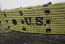 Carica l'immagine nel visualizzatore di Gallery, WW2 RIPRODUZIONE CINTURONE M1936 U.S. ARMY