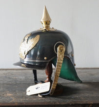 Carica l'immagine nel visualizzatore di Gallery, WW1 RIPRODUZIONE CASCO PICKELHAUBE CACCIATORI A CAVALLO ESERCITO PRUSSIANO/TEDESCO
