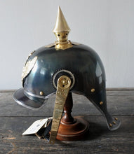 Carica l'immagine nel visualizzatore di Gallery, WW1 RIPRODUZIONE CASCO PICKELHAUBE CACCIATORI A CAVALLO ESERCITO PRUSSIANO/TEDESCO