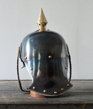 Carica l'immagine nel visualizzatore di Gallery, WW1 RIPRODUZIONE CASCO PICKELHAUBE CACCIATORI A CAVALLO ESERCITO PRUSSIANO/TEDESCO