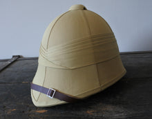Carica l'immagine nel visualizzatore di Gallery, WW1 RIPRODUZIONE CASCO COLONIALE