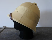 Carica l'immagine nel visualizzatore di Gallery, WW1 RIPRODUZIONE CASCO COLONIALE