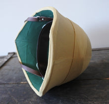 Carica l'immagine nel visualizzatore di Gallery, WW1 RIPRODUZIONE CASCO COLONIALE