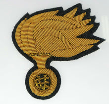 Carica l'immagine nel visualizzatore di Gallery, WW2 Riproduzione Fregio Copricapo CC RR Regio Esercito Italiano