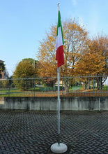 Carica l'immagine nel visualizzatore di Gallery, Pennone Alza Bandiera alto m 4,00 diametro mm 50 in alluminio due pezzi