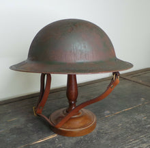 Carica l'immagine nel visualizzatore di Gallery, WW1 Riproduzione Elmetto Esercito Americani Modello 1917 invecchiato