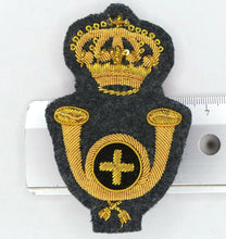 Carica l'immagine nel visualizzatore di Gallery, WW1 Riproduzione Fregio per Berretto Regimento Cavalleggeri Regio Esercito Italiano