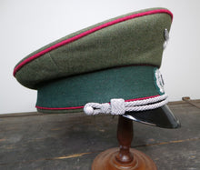 Carica l'immagine nel visualizzatore di Gallery, WW2 - Riproduzione Berretto Schirmmützen Ufficiale Esercito Tedesco