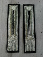 Carica l'immagine nel visualizzatore di Gallery, WW2 Alamari Fondo Nero Ricamo Argento Reali Carabinieri Colonie Italiane