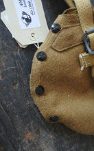 Carica l'immagine nel visualizzatore di Gallery, WW2 Riproduzione della fodera per borraccia coloniale Tedesca