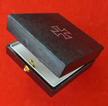 Carica l'immagine nel visualizzatore di Gallery, WW1 WW2 Riproduzione Scatola per Croce di Ferro di Prima Classe