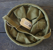 Carica l'immagine nel visualizzatore di Gallery, WW2 Riproduzione Sacco Trasporto Acqua Automezzo USA
