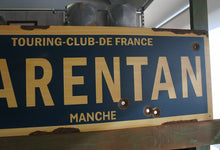 Carica l'immagine nel visualizzatore di Gallery, WW2 Riproduzione Segnale Stradale Carentan 1944