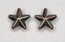 Carica l'immagine nel visualizzatore di Gallery, WW1 WW2 Riproduzione Stelletta Metallo con gancio sulle punte Color ARGENTO 12 mm