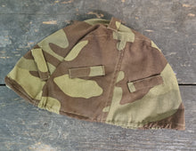 Carica l'immagine nel visualizzatore di Gallery, WW2 Riproduzione Telo Copri Elmetto usata dai Militari Italo-Tedesco