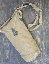 Carica l'immagine nel visualizzatore di Gallery, WW2 Custodia maschera antigas Regio Esercito Italiano