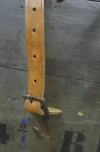 Carica l'immagine nel visualizzatore di Gallery, WW1 Riproduzione Cinghia Reggi Giberne Color Cuoio Regio Esercito Italiano