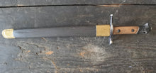 Carica l'immagine nel visualizzatore di Gallery, WW1 Riproduzione Baionetta in Resina Modello 91 a T Estraibile