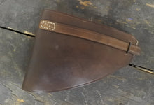 Carica l'immagine nel visualizzatore di Gallery, WW1 Riproduzione Fondina Beretta 1915 Calibro 9 Colore Cuoio