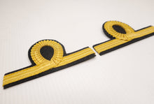 Carica l&#39;immagine nel visualizzatore di Gallery, WW2 Riproduzione Gradi Sottotenente Mod 1934 Gallone Oro Fondo NERO Regio Esercito Italiano
