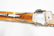Carica l&#39;immagine nel visualizzatore di Gallery, WW2 Coppia di Sci Militari in Legno Esercito Italiano con Attacchi Kandahar a Molla  Altezza 195 cm
