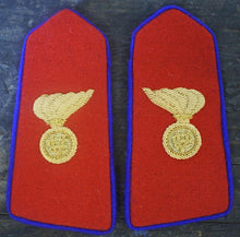 Carica l&#39;immagine nel visualizzatore di Gallery, WW2 RIPRODUZIONE CONTROSPALLINE REALI CARABINIERI
