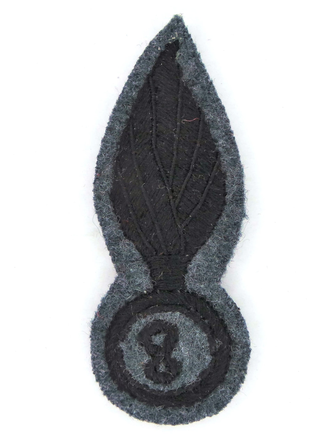 WW1 WW2 Riproduzione Fregio 8 Reggimento Cavalleggeri Montebello modello Cipresso