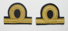 Carica l&#39;immagine nel visualizzatore di Gallery, WW2 Riproduzione Gradi da Sottotenente Regio Esercito Italiano Modello 1940 Fondo Nero Gallone Oro
