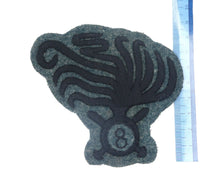 Carica l'immagine nel visualizzatore di Gallery, WW1 Riproduzione Fregio per Berretto Arditi 8 Reparto d Assalto del Regio Esercito Italiana Altezza 8 cm
