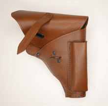 Carica l'immagine nel visualizzatore di Gallery, WW2 Riproduzione Fondina Beretta Mod34 Cuoio per cinturone Sam Browne
