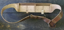 Carica l'immagine nel visualizzatore di Gallery, WW1 WW2 Riproduzione Bandoliera Modello 1897/89 Color Cuoio Regio Esercito Italiano
