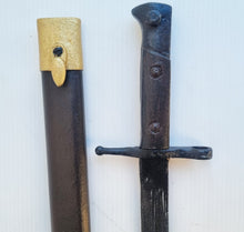 Carica l'immagine nel visualizzatore di Gallery, WW1  WW2  Simulacro / Riproduzione in RESINA Baionetta Modello 1891 Incastro Dritto Regio Esercito Italiano
