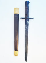 Carica l'immagine nel visualizzatore di Gallery, WW1  WW2  Simulacro / Riproduzione in RESINA Baionetta Modello 1891 Incastro Dritto Regio Esercito Italiano

