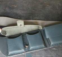 Carica l'immagine nel visualizzatore di Gallery, WW2 Riproduzione Bandoliera Truppa WW2 Verde Scuro Regio Esercito Italiano
