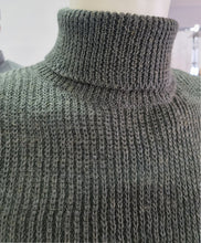 Carica l'immagine nel visualizzatore di Gallery, WW1 WW2 Riproduzione Maglione Regio Esercito Italiano e RSI  In uso fino al 1945 Collo Alto Pura Lana
