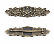 Carica l'immagine nel visualizzatore di Gallery, WW2 -X- Riproduzione Distintivo per Combattimenti Ravvicinati Bronzo
