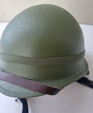 Carica l'immagine nel visualizzatore di Gallery, WW2 Riproduzione Elmetto M1 Esercito Amaricano
