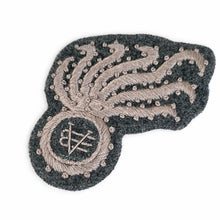 Carica l'immagine nel visualizzatore di Gallery, WW1 Riproduzione Fregio CC.RR. Reali Carabinieri Regio Esercito Italiano
