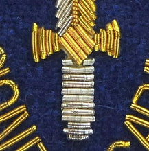 Carica l'immagine nel visualizzatore di Gallery, WW2 Riproduzione  Fregio da Braccio 30ª Divisione di Fanteria Sabauda Regio Esercito Italiano.
