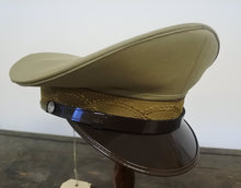 Carica l'immagine nel visualizzatore di Gallery, POST WW2 RIPRODUZIONE BERRETTO TESA UFFICIALE CC.ANNI '70 PER UNIFORME COLOR CACHI
