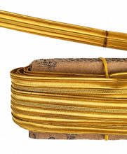 Carica l'immagine nel visualizzatore di Gallery, Gallone dEpoca in Filo Metallico Dorato  Altezza 15 mm
