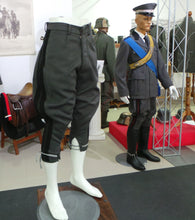 Carica l&#39;immagine nel visualizzatore di Gallery, WW2 Riproduzione Pantalone 1940 Gabardine Cavallerizza Regio Esercito Italiano
