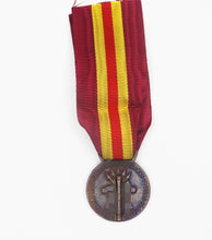 Carica l&#39;immagine nel visualizzatore di Gallery, WW2 Riproduzione Medaglia Volontari Guerra In Spagna
