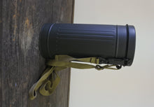 Carica l&#39;immagine nel visualizzatore di Gallery, WW2 Riproduzione Contenitore Maschera Antigas Esercito Tedesco
