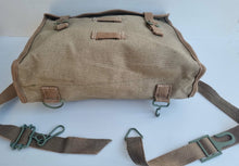 Carica l&#39;immagine nel visualizzatore di Gallery, WW2 Riproduzione Tascapane invecchiato Seconda Guerra Mondiale Regio Esercito Italiano
