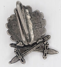 Carica l&#39;immagine nel visualizzatore di Gallery, WW1 WW2 Riproduzione per Nastro Medaglia Foglie Quercia con Spade Germanico
