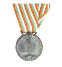 Carica l&#39;immagine nel visualizzatore di Gallery, WW1 Riproduzione Medaglia Commemorativa Guerra Italo Austriaca 1915-18 Regio Esercito Italiano
