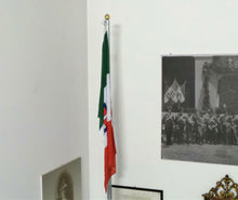 Carica l&#39;immagine nel visualizzatore di Gallery, Pomolo per pennone della bandiera in ottone diametro 70 mm
