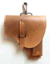 Carica l&#39;immagine nel visualizzatore di Gallery, WW2 Riproduzione Fondina per Beretta modello 34 con Moschettone
